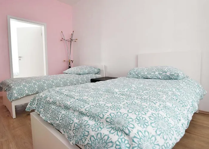 Lägenhet Mit 2 Schlafzimmern Bergisch Gladbach